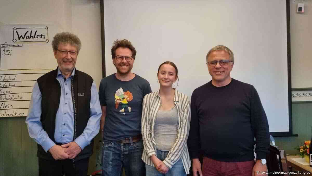 Bühne Moosburg spielt 2027 Komödie „Weiße Turnschuhe"