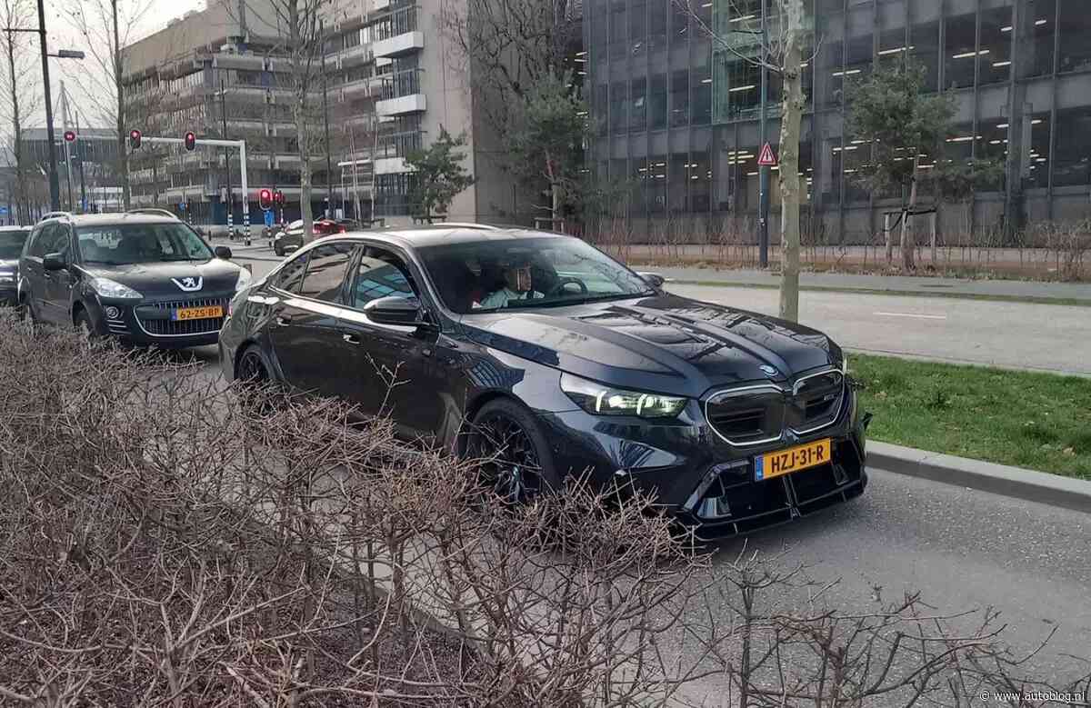 PSV-spelers moeten BMW’s inruilen voor EV’s