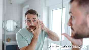 Optometrist says kitchen cupboard item can ease common eye problem