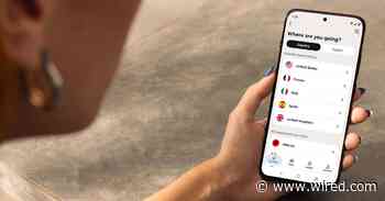 Motorola Phones Now Have a Built-In Travel eSIM for Mobile Data Outside the US