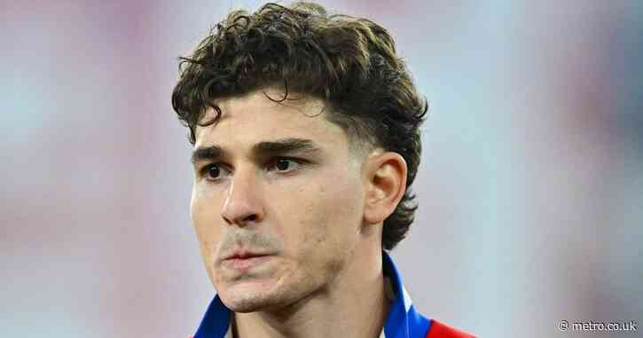 Atletico Madrid send transfer message to Arsenal after Julian Alvarez bombshell