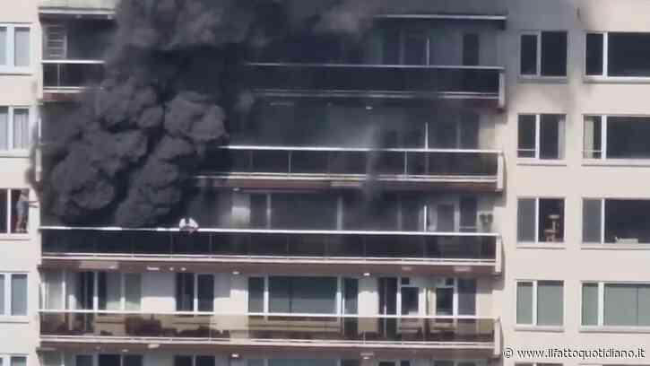 La fuga disperata dal palazzo in fiamme ad Anversa, almeno sei morti