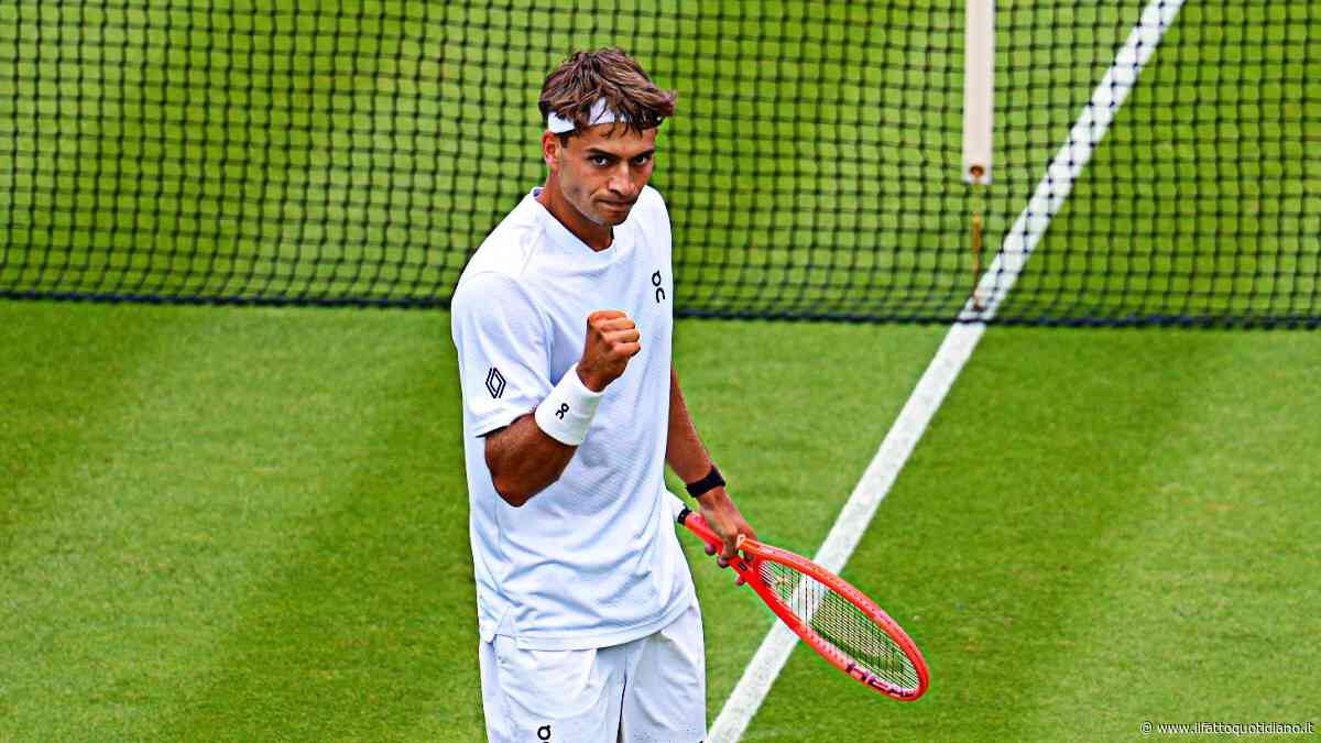 Wimbledon, Cobolli parte male e poi rimonta contro Navone: è al secondo turno. “Non mi sono sentito benissimo oggi”