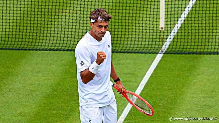 Wimbledon, Cobolli parte male e poi rimonta contro Navone: è al secondo turno. “Non mi sono sentito benissimo oggi”