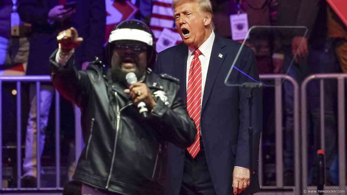 Donald Trump eert overleden Village People-zanger: ’We zullen elke keer dat YMCA wordt gedraaid aan Victor denken’