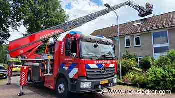 Bliksem slaat in woning Hooghalen: bewoner onwel na vuurbal uit schoorsteen