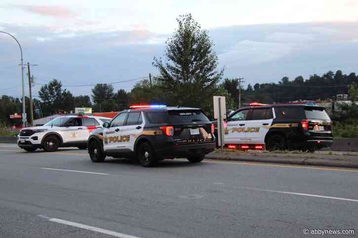 Motorcycle rider airlifted to hospital after crash in Abbotsford