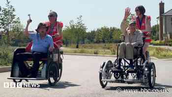 Elderly trike riders need volunteer 'pilots'