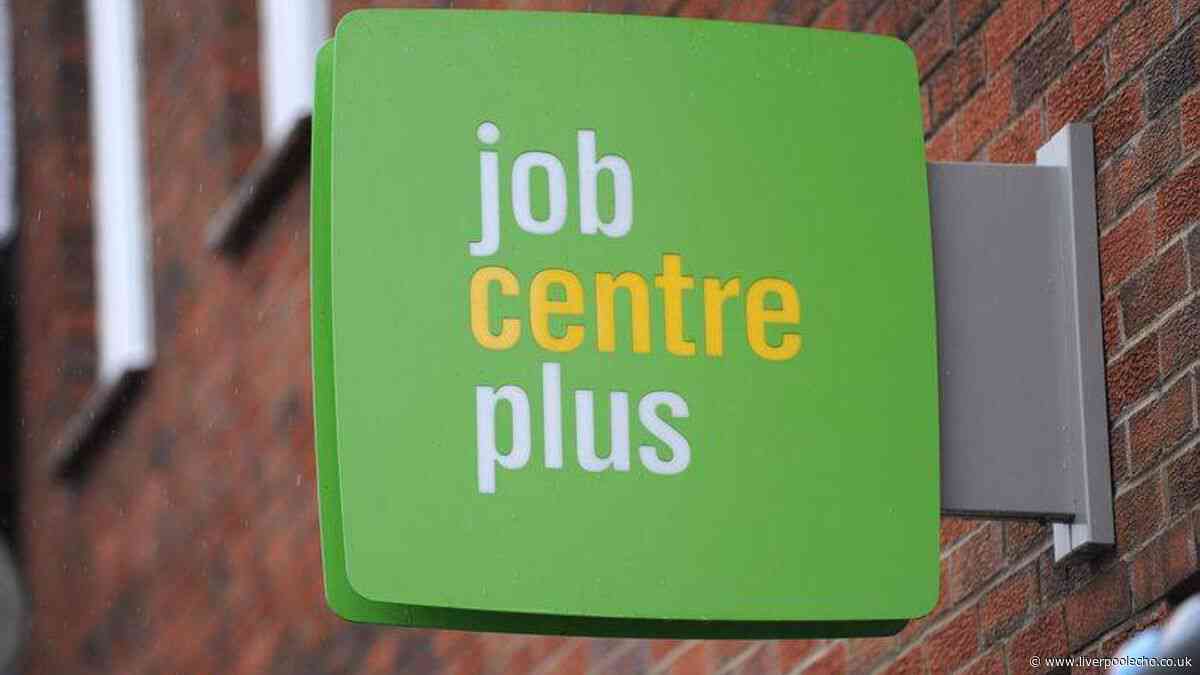 40,000 people out of work to benefit from new Jobcentre change