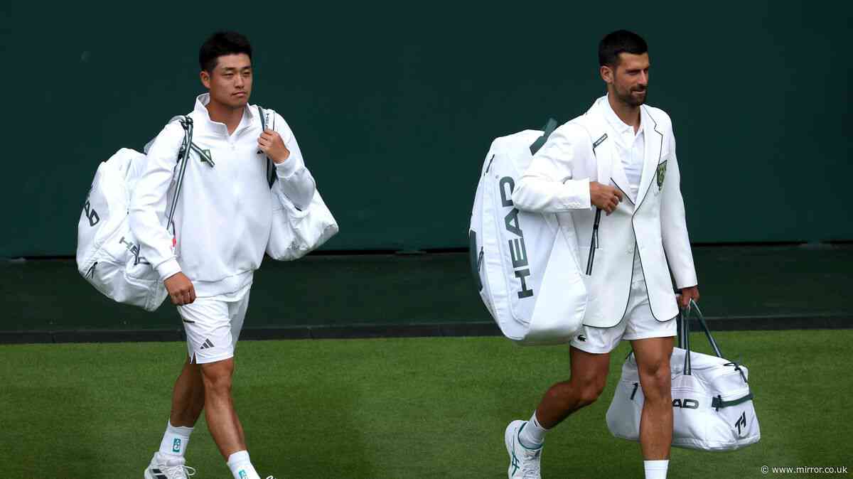 Wimbledon fans point out 'double standard' as Novak Djokovic strides onto court