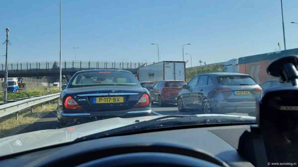 Blijf maar gewoon weg van álle wegen in Nederland