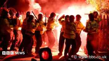 Legia Warsaw fans admit violence at Villa game