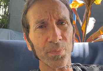SHANNON LARKIN Apologizes To NIKKI SIXX Over 'Backing Tracks' Comment: 'I Was Not Doing That To Attack You'