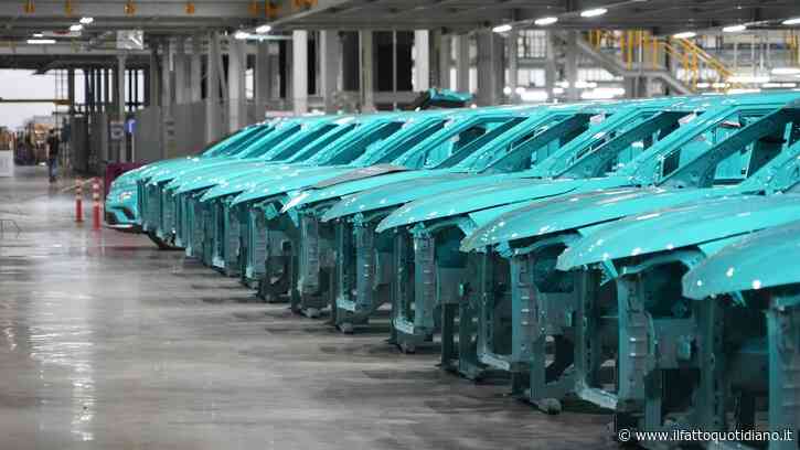 Mercato auto Italia, accelerazione a giugno e semestre a +9,6%. Ma pesano km zero e incentivi