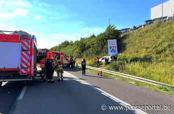 FW VG Asbach: Verkehrsunfall auf der A3 - 4 Erwachsene und 1 Kind bei Alleinunfall betroffen