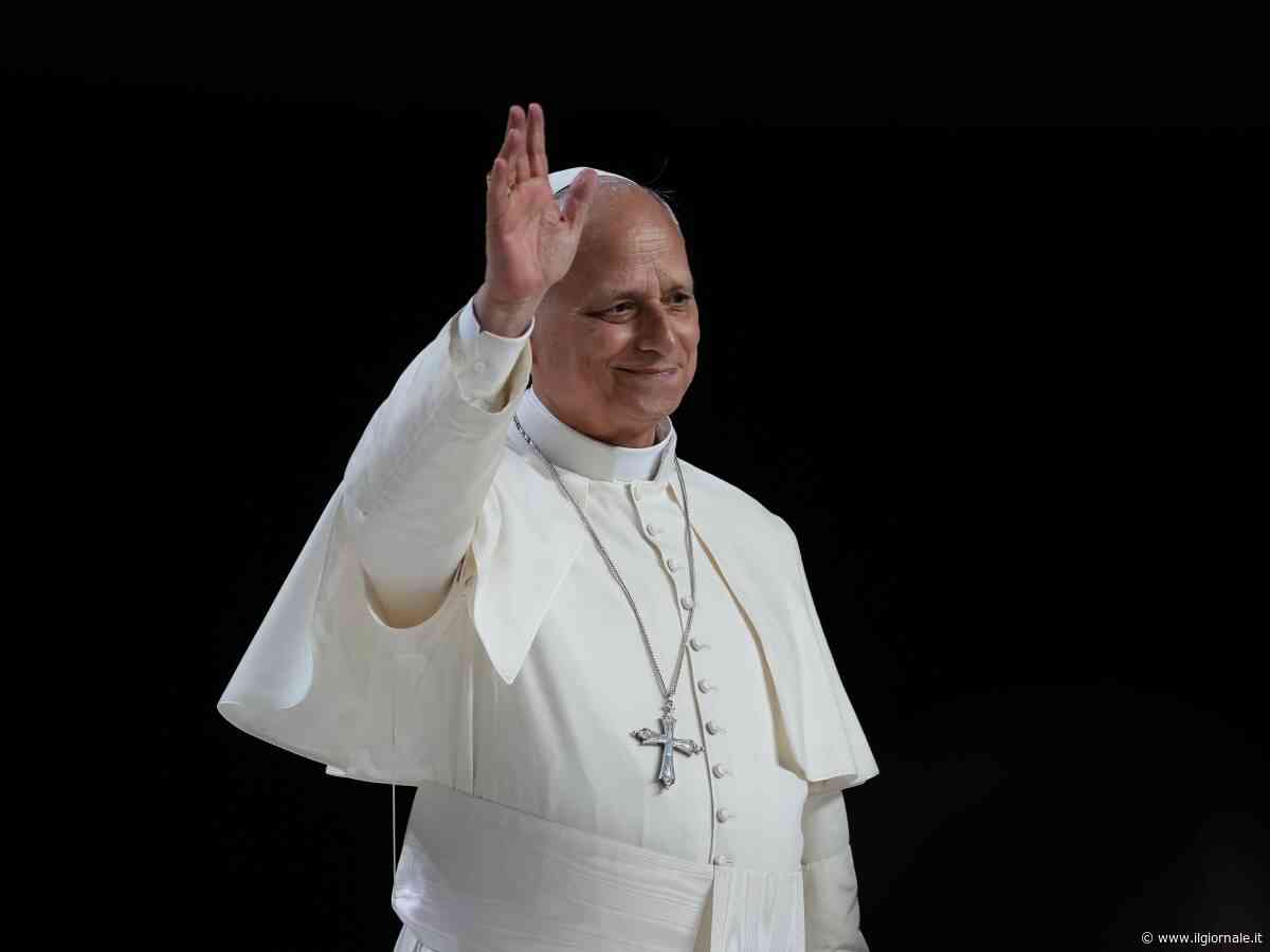 La messa sul lago, Leone sulle orme di Wojtyła