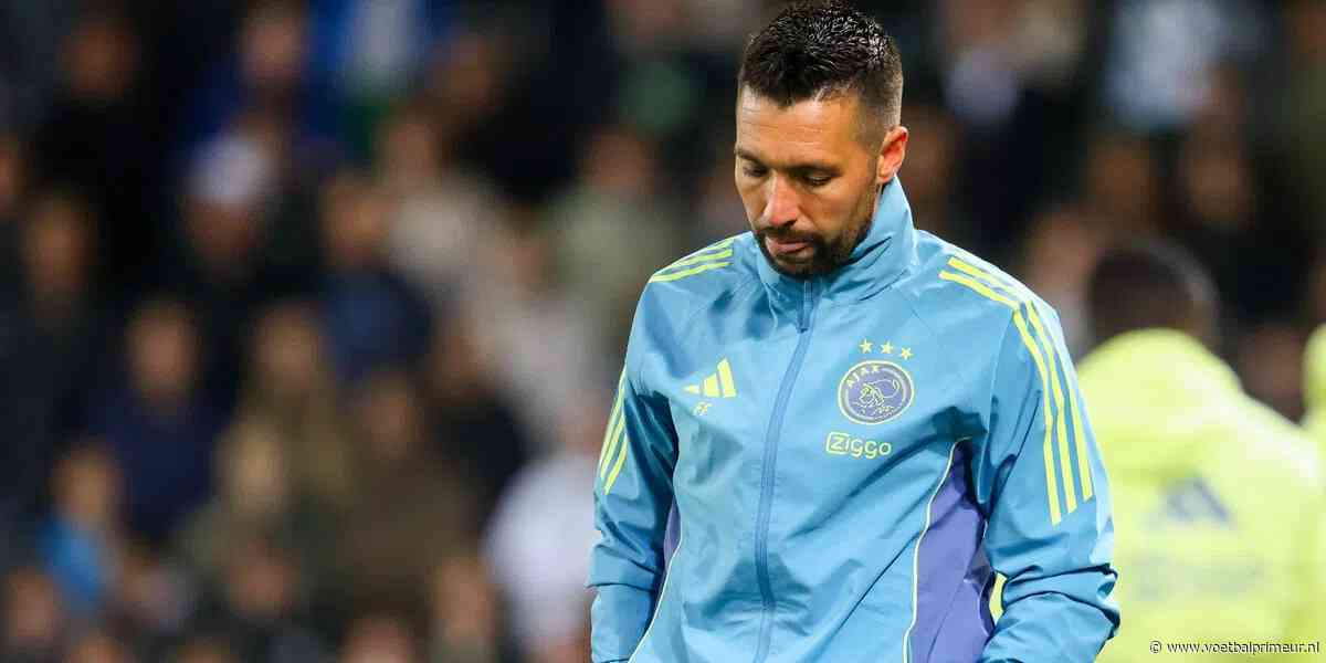 'Farioli verschilde constant van visie met Beuker bij Ajax en gaf hem trap na'