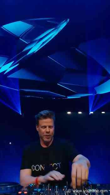 Ferry Corsten’s sets are always hitting the right spot 💜💚