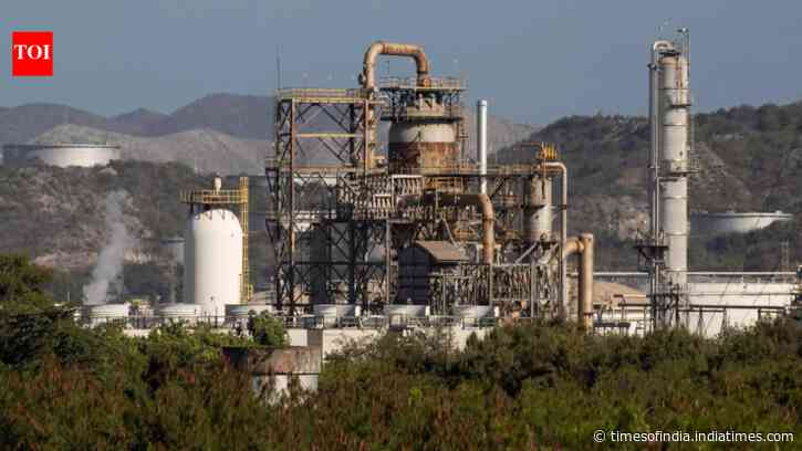 ATF, commercial LPG prices cut as global crude cost eases