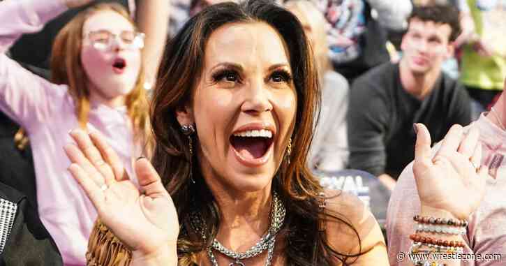 Fallon Henley Calls WWE Legend Mickie James ‘One Of The Nicest Humans’ She’s Ever Met