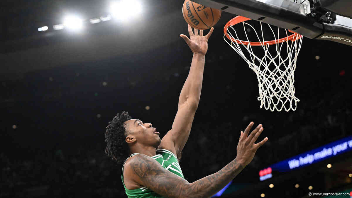 Celtics Re-Sign Amari Williams To Two-Way Deal