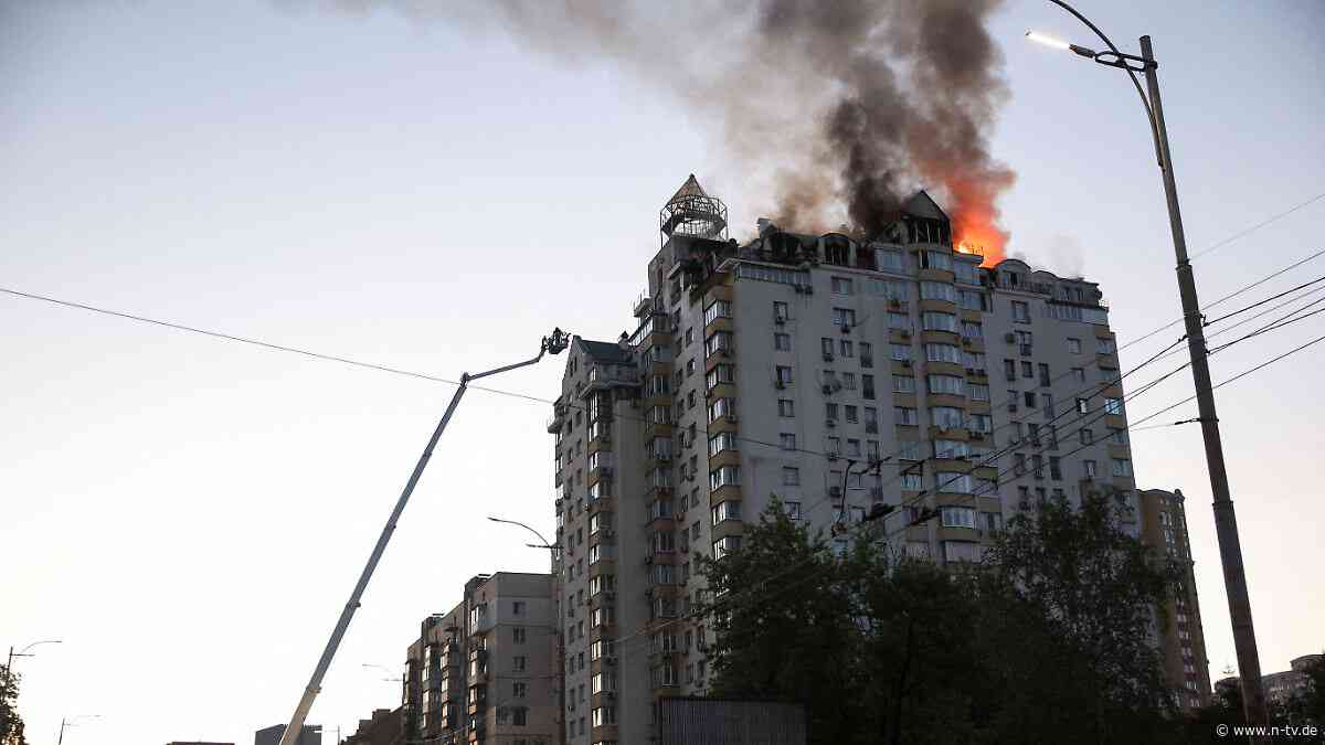 Hochhaus in Flammen: Kiew erlebt eine der schlimmsten Nächte seit Kriegsbeginn