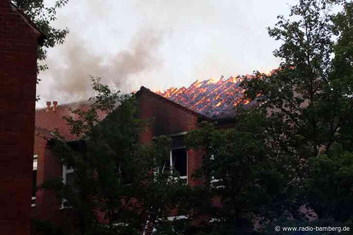 Dachstuhlbrand in Krankenhaus: Mindestens 34 Verletzte