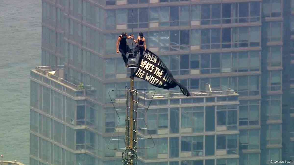Für die "Macht der Liebe": Russisches Paar klettert auf die Spitze des Empire State Building