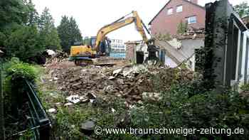Nach 15 Jahren Leerstand: Altes Fachwerkhaus in Wolfsburg ist abgerissen