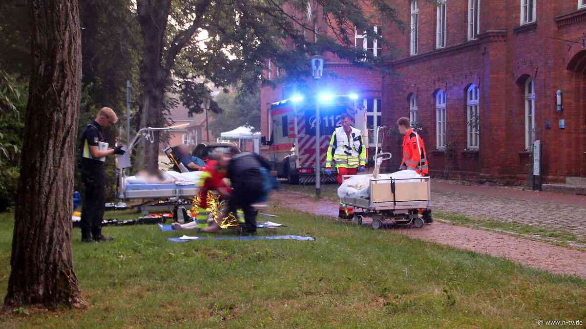 Dutzende Verletzte: Zwei Tote bei Brand in Krankenhaus nahe Schwerin