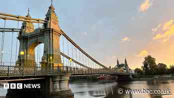 Hammersmith Bridge car plans axed over &pound;300m cost