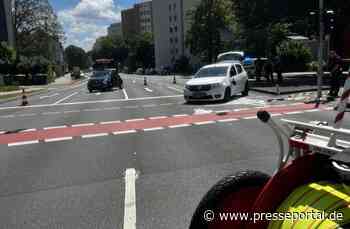 FW-Velbert: Verkehrsunfall mit zwei Pkw am Willi-Brandt-Platz