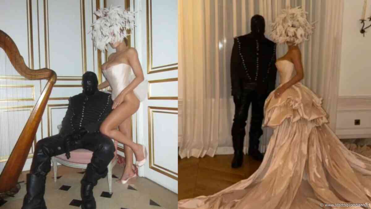 Kanye West affitta la Reggia di Versailles e spende 400 mila dollari per la sua festa di compleanno: il party in maschera con 20 invitati e la dedica d’amore di Bianca Censori