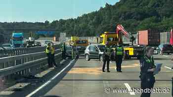 Schwerer Unfall auf der A7 bei Waltershof: Mehrere Autos in Kollision verwickelt