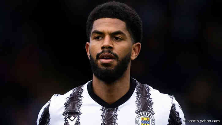 Defender Freckleton leaves St Mirren for LASK