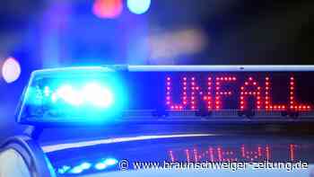 Auto fährt auf Lkw auf – zwei Fahrstreifen der A2 bei Braunschweig zeitweise gesperrt