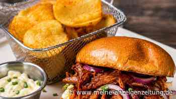 Saftiger BBQ-Traum: Dieser Pulled-Chicken-Burger gelingt auch zu Hause