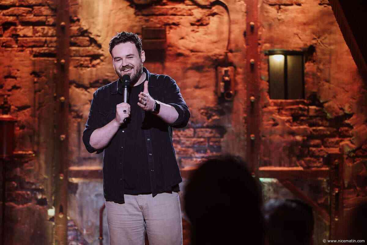 Il cartonne avec ses parodies de chanteurs sur Instagram mais manie aussi le stand up : qui est Kino, à la Villa Jamel Comedy Club en juillet à Cannes ?