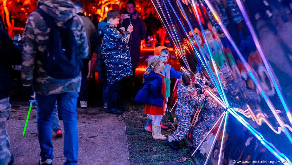 Heaton Park Christmas light trail set to return with early bird and kids go free tickets announced