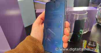 Samsung may stop gatekeeping the Galaxy S26 Ultra’s anti-peeking display with the Galaxy S27 series