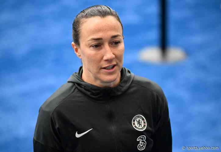 Chelsea full-back Bronze signs new one-year deal