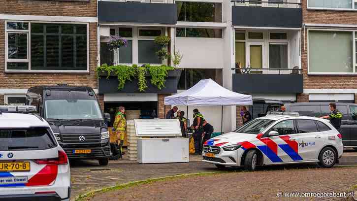Spullen voor maken van drugs gevonden onder flat in Eindhoven