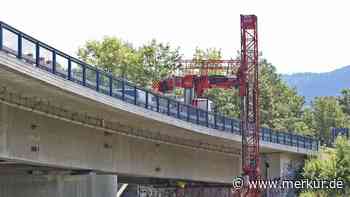 Verkehrsbehinderung auf Brücke in Oberbayern: Fünf Jahre nach Sanierung „schauen wir nach, ob alles passt“