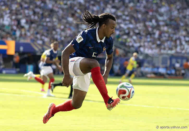 Barcelona open to selling key defender this summer if €65 million asking price is met – report