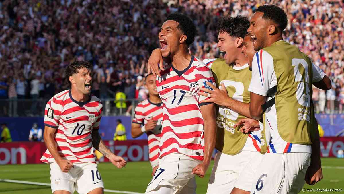 U.S. beats Bosnia-Herzegovina 2-0 to advance to round of 16