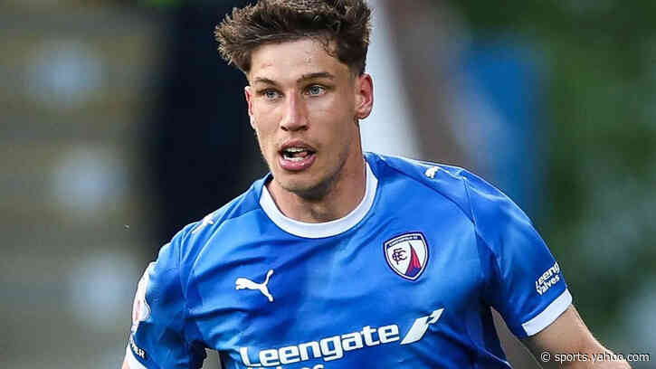 Sheff Wed sign Aston Villa defender Swinkels