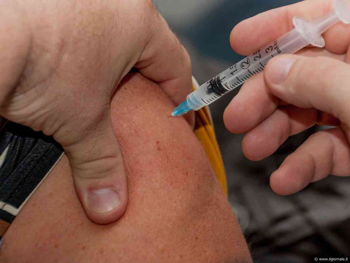 Vaccini, la prevenzione per gli anziani diventa risparmio per la società: le proposte di HappyAgeing