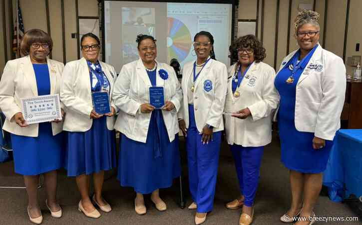 Rho Nu Zeta Chapter hosts Leadership Awards Ceremony honoring outstanding members