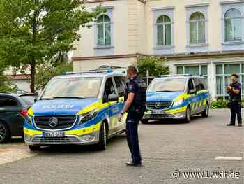 Mann stellt sich nach Angriff mit Stichwaffe