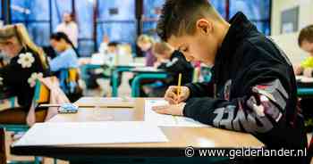 Kabinet wil dat basisschoolkinderen in groep 8 allemaal dezelfde doorstroomtoets krijgen